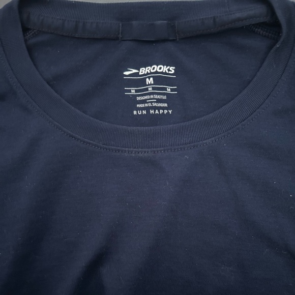 BROOKS Womens Medium Navy Running Jogging Shirt Run Happy size medium - Picture 1 of 6